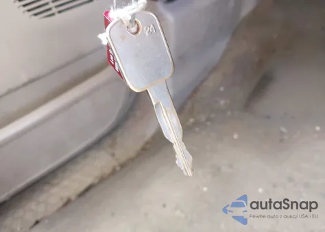 2001 Ford F-350 Lariat/Xl/Xlt from USA, damaged, VIN 1FTSX31S91EC86022